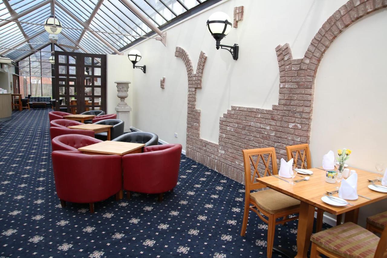 Hermitage Park Hotel Coalville Exterior foto