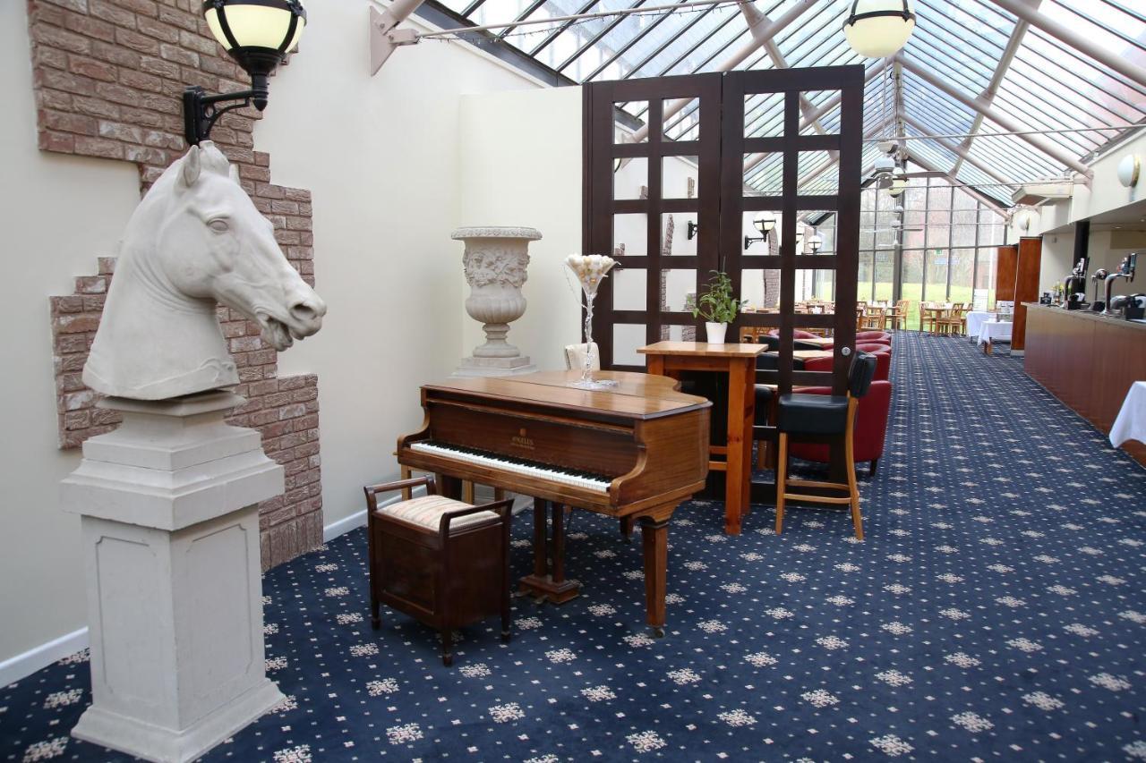 Hermitage Park Hotel Coalville Exterior foto